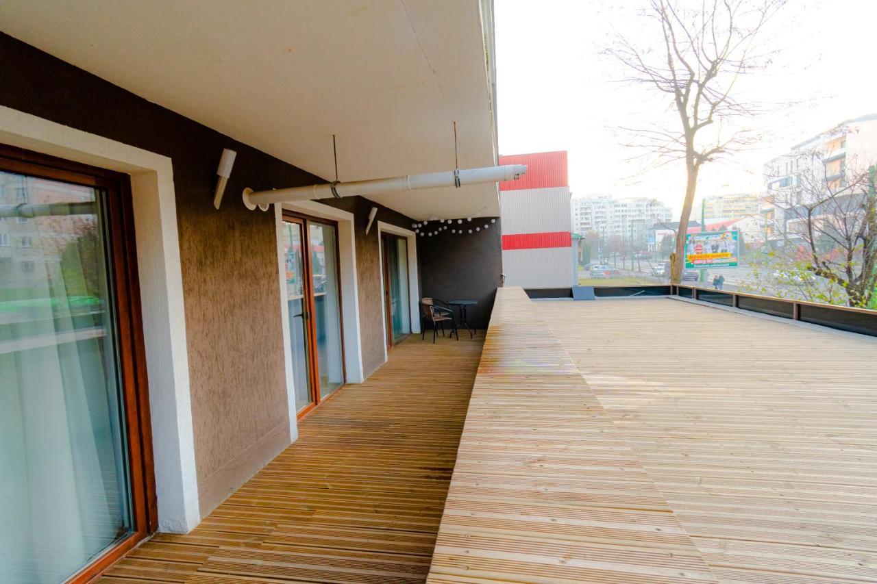 Transylvanian Apt. W/ Lrg. Terrace And Parking - Karpatenhaus Braşov Exterior foto